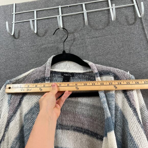 rue21 Cardigan Sweater Womens Size Small Long Sleeve Knitted - Picture 8 of 8